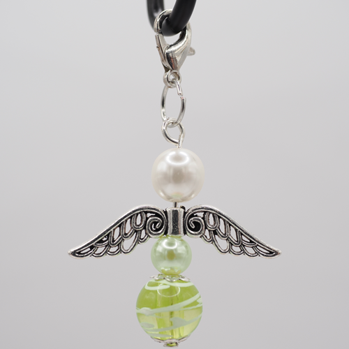 Schutzengel mit Glasperle grün