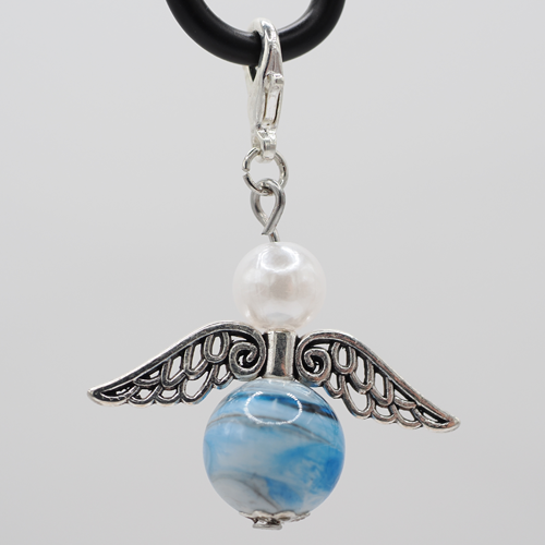 Schutzengel mit Marmorperle pastell blau Schutzengel mit Marmorperle pastell blau