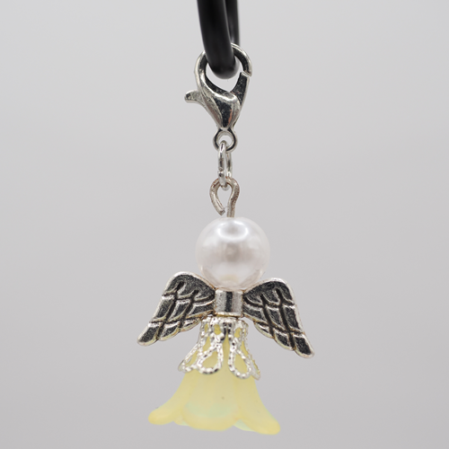 Schutzengel mit Rock rund hellgrün