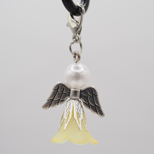 Schutzengel mit Rock spitz hellgrün